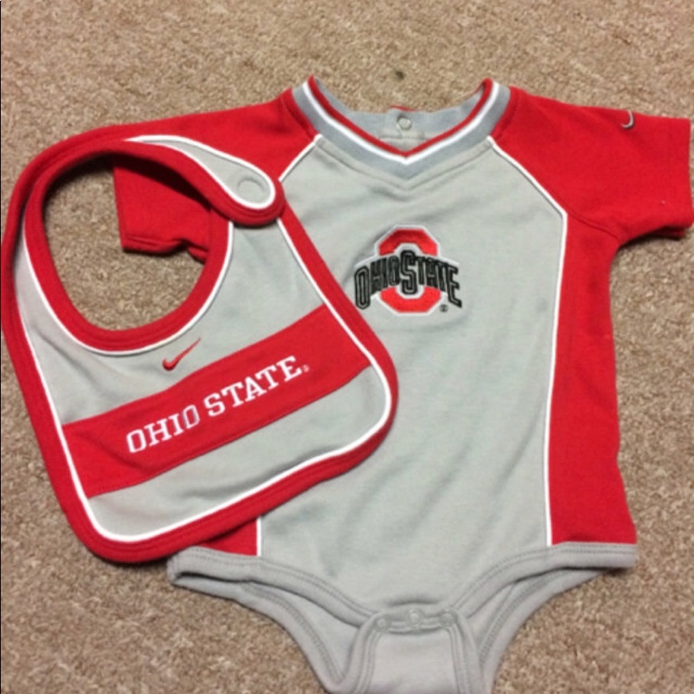 Nike Ohio State Onesie & Bib Set